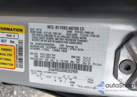 2017 Ford Fusion Energi Titanium z USA, uszkodzony, nr VIN 3FA6P0SU0HR202909